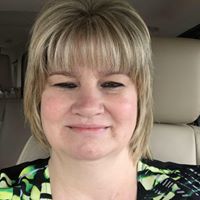 Tracy Holbrook Photo 6