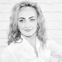 Marta Thompson Photo 7