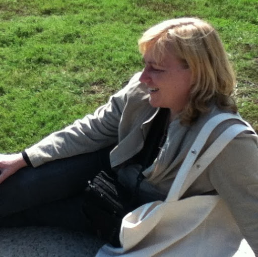 Linda Marshall Photo 18