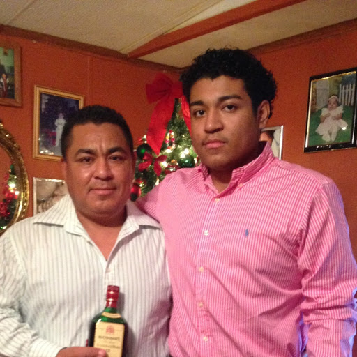 Cesar Molina Photo 8