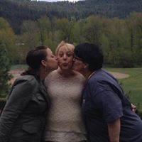 Stephanie Mathis Photo 41