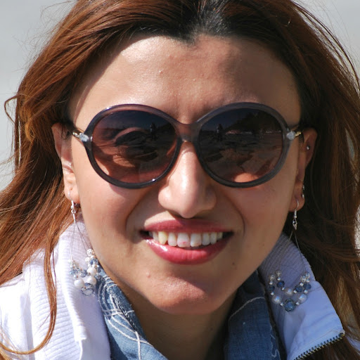 Ozlem Akpinar Photo 3