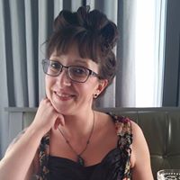 Katherine Rennie Photo 12
