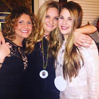 Victoria Mayer Photo 12