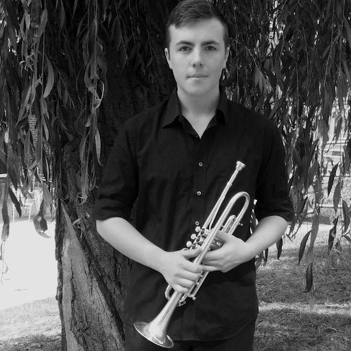 Alex Leach Photo 24