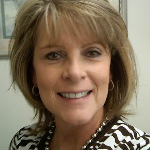 Joyce Barton Photo 26