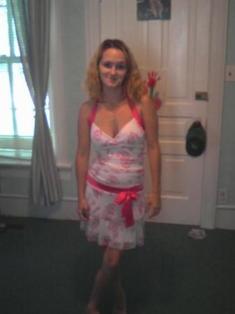 Amy Lincoln Photo 14