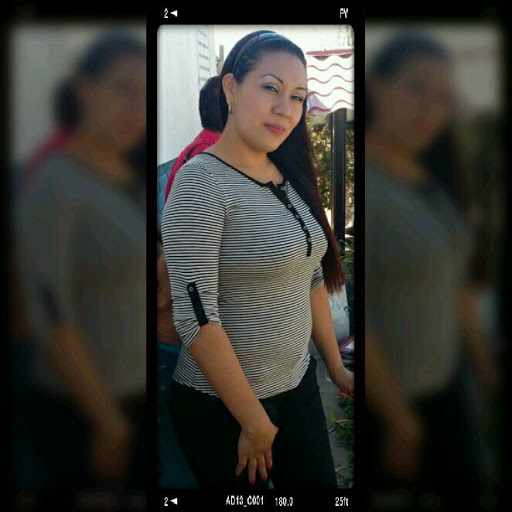 Eva Alvarado Photo 4