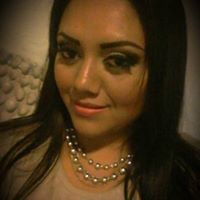Elizabeth Robles Photo 31