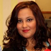 Elizabeth Arellano Photo 20
