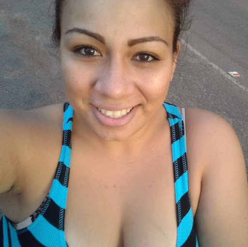 Stephanie Molina Photo 38