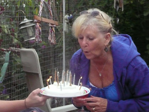Jeannie May Photo 18