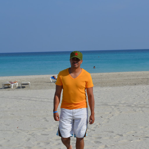 Andres Medrano Photo 22