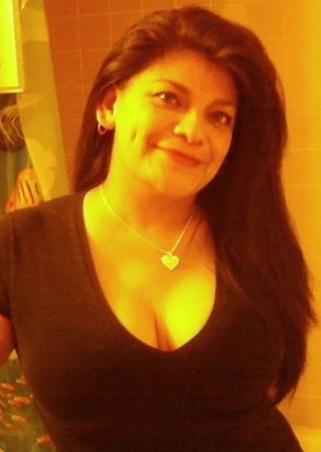 Elizabeth Wood Photo 30