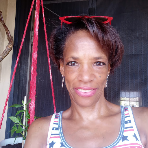 Angela Hinton Photo 9