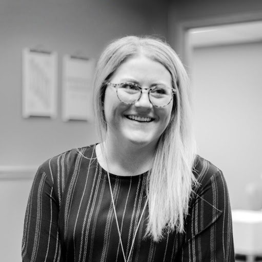 Megan Burns Photo 14