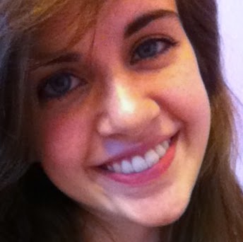 Julia Brooks Photo 12