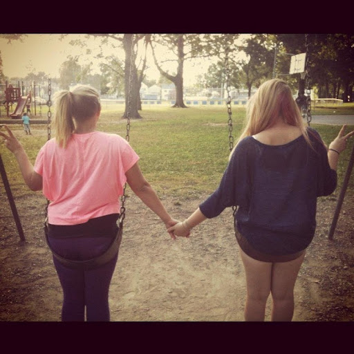 Ashleigh Burns Photo 3