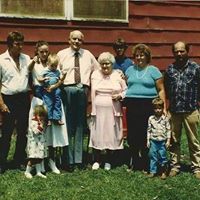 Sandra Stover Photo 37