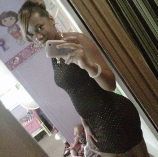 Latoya Robinson Photo 27