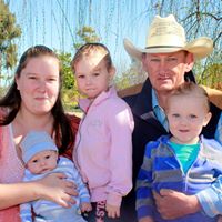 Vicki Schrader Photo 7