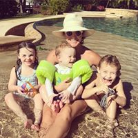 Kristin Lawson Photo 11