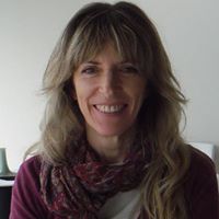Suzanne Cohen Photo 7