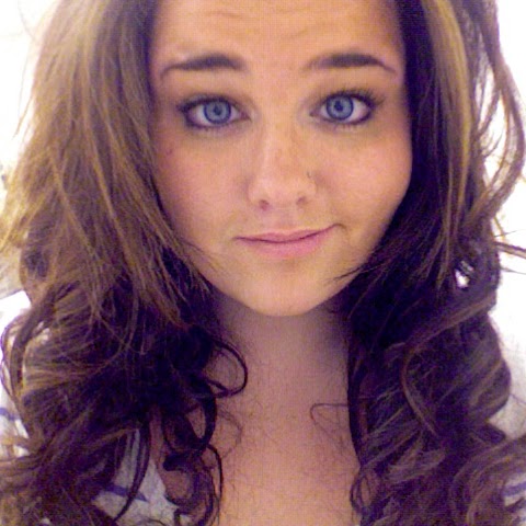 Kristen Clark Photo 12