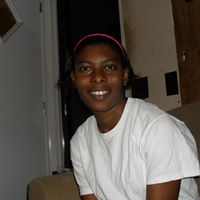 Stephanie Heard Photo 32