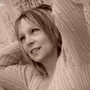 Donna Morgan Photo 37