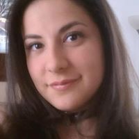 Stefanie Roth Photo 17