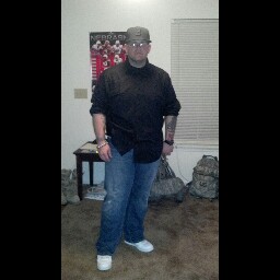 Ryan Hansen Photo 10