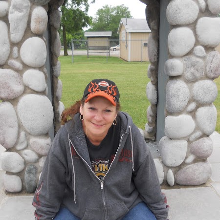 Bonnie Richardson Photo 26