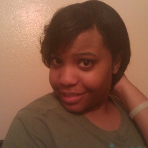 Danielle Hampton Photo 32