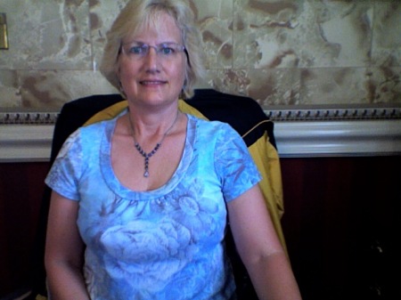 Angela Riley Photo 35