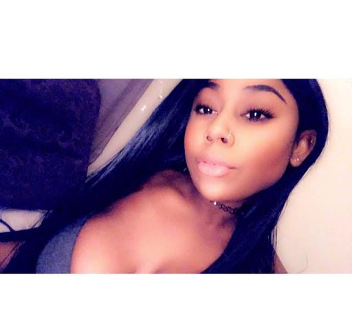 Angel Lewis Photo 32