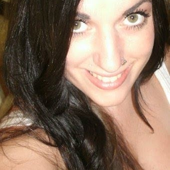 Christina Hooper Photo 4