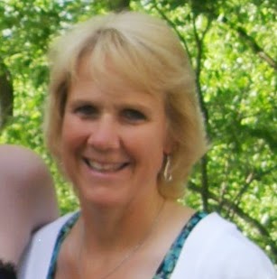 Suzanne Armstrong Photo 25