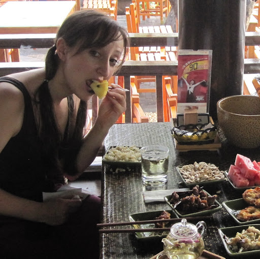 Emily Shapiro Photo 23