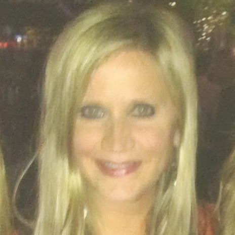 Jennifer Larson Photo 20