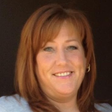Angela Holmes Photo 34