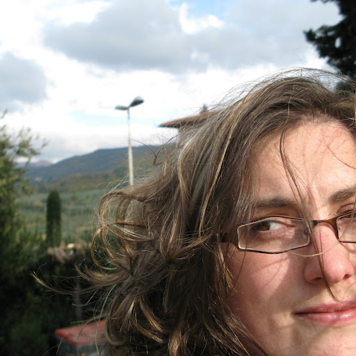 Shannon Lyons Photo 21