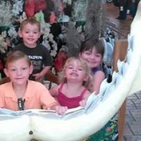 Lucy Gilbert Photo 25