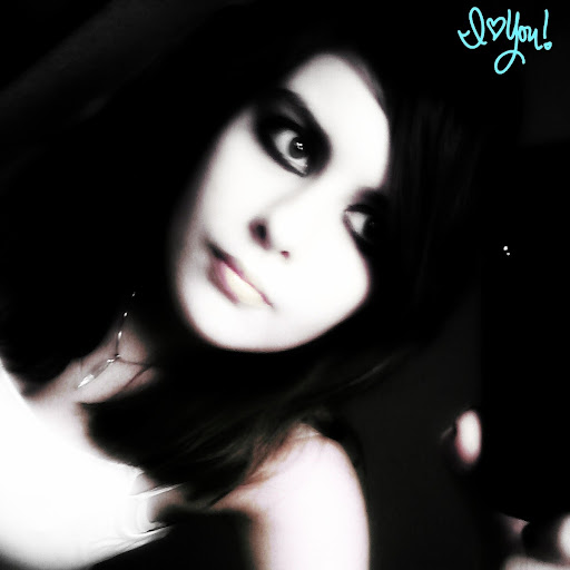 Emily Adams Photo 43