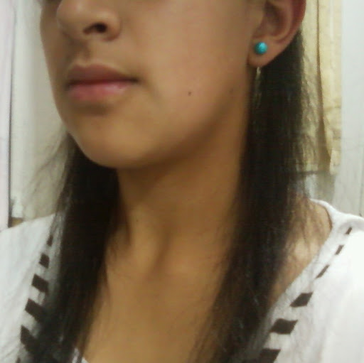 Vivian Perez Photo 3