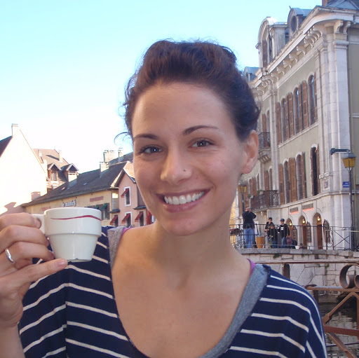 Sarah Grove Photo 35