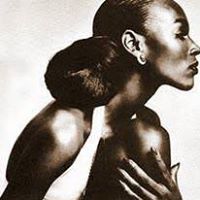 Candice Haynes Photo 26