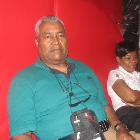 Larry Reynolds Photo 31