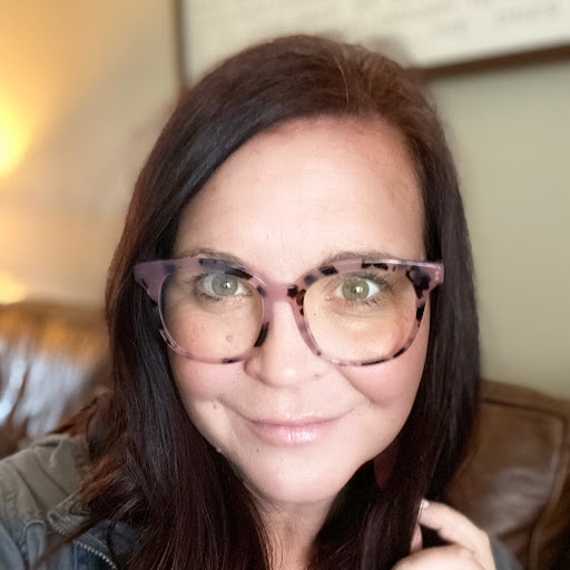 Angela Livingston Photo 18