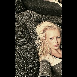 Vanessa Trapp Photo 11